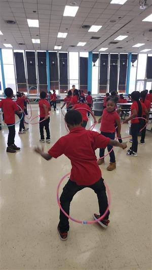 kids hula hooping